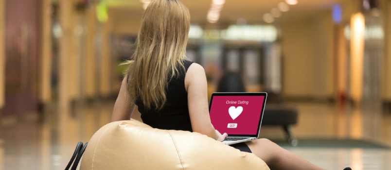 Online Dating: Transforming Modern Relationships